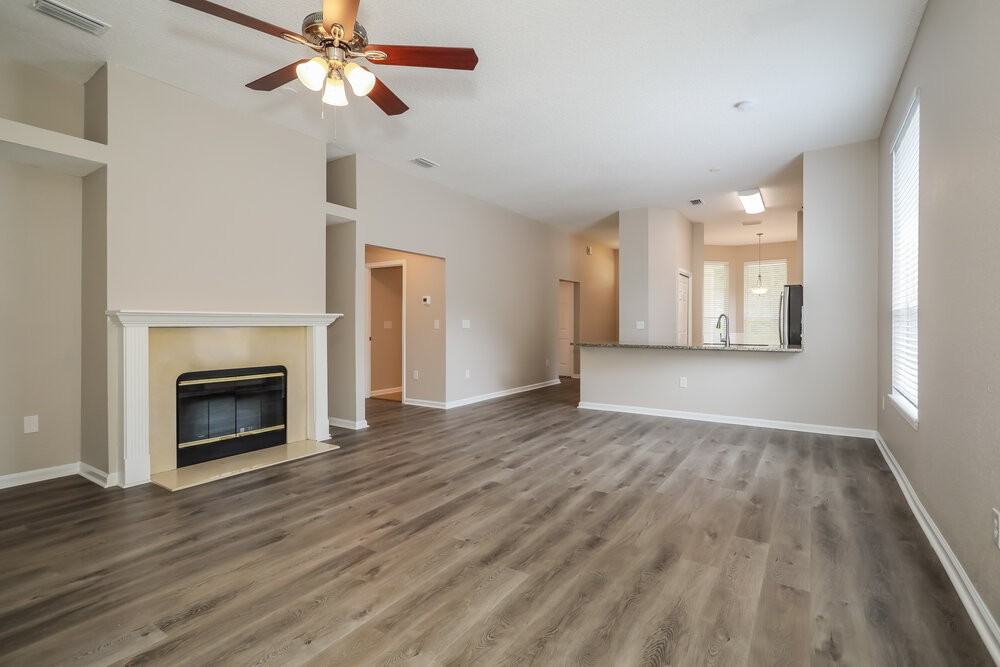 1306 Ardmore St - Photo 6 of 15