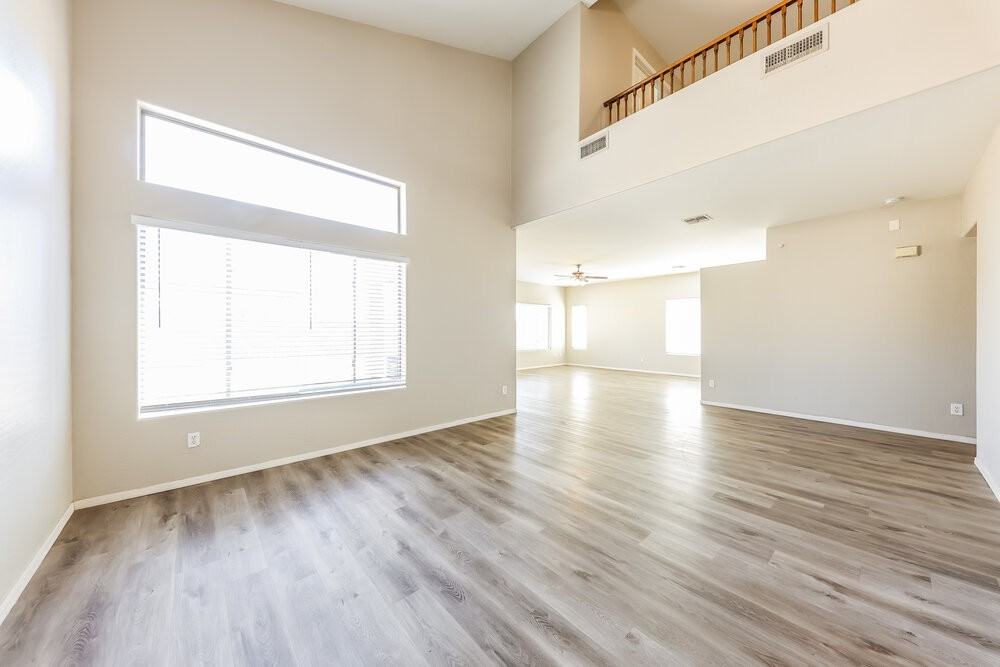 2189 S 88th Ave - Photo 4 of 17