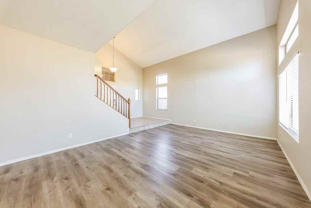 2189 S 88th Ave - Photo 6 of 17