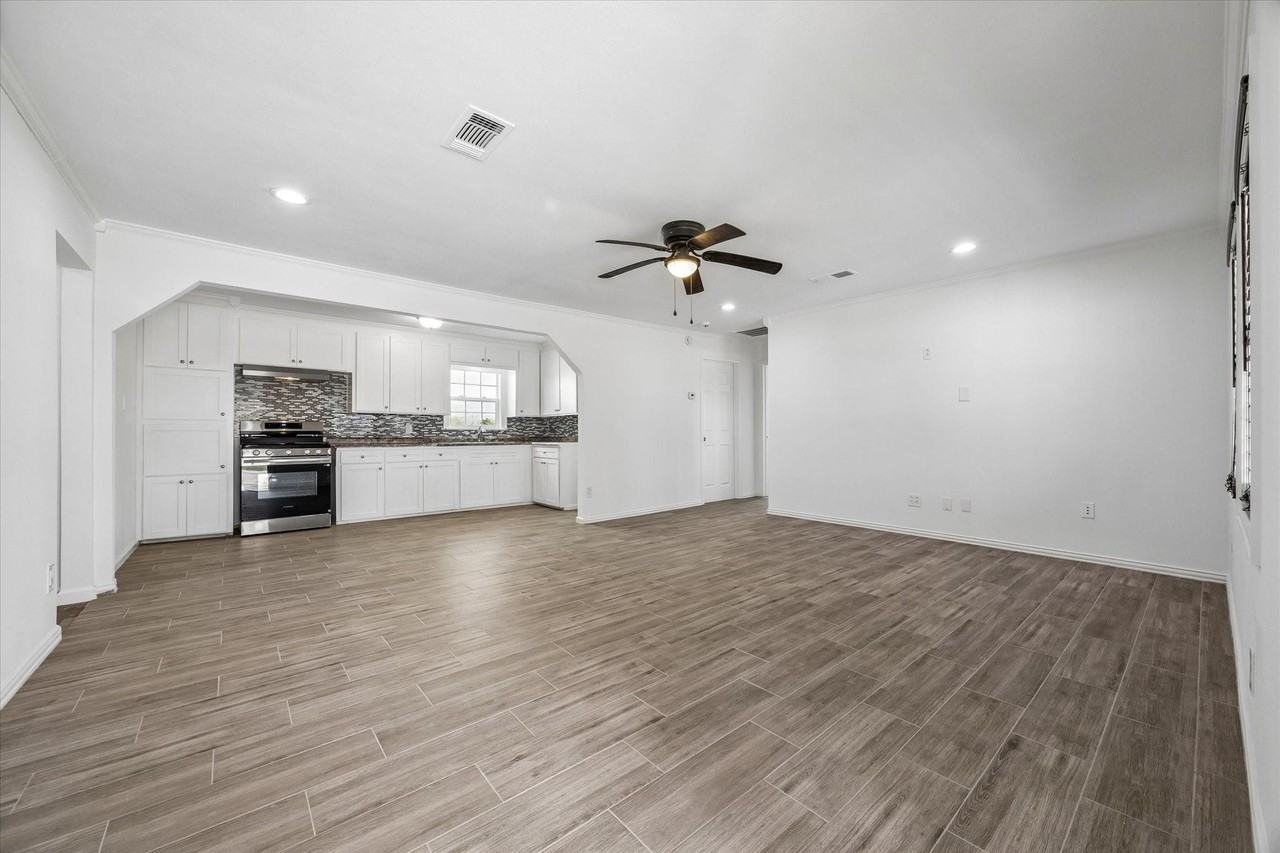 609 Avenue M #1 - Photo 7 of 18