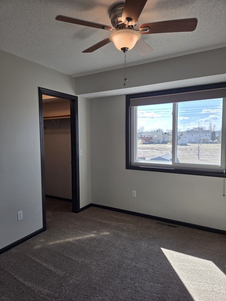 5726 Egret Ave #1 - Photo 6 of 19