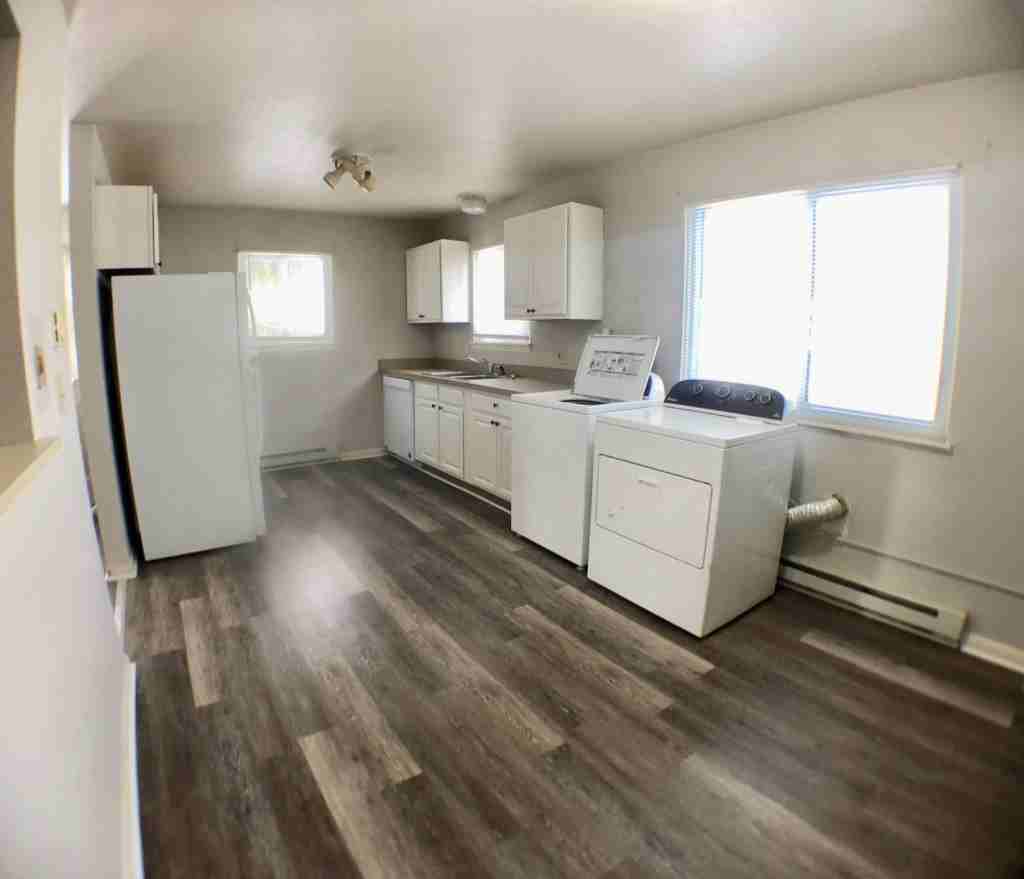 915 Mulberry Ln #915 - Photo 4 of 12