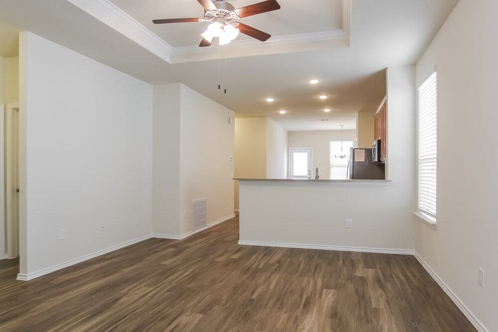 14715 Sierra Garden Dr - Photo 3 of 16