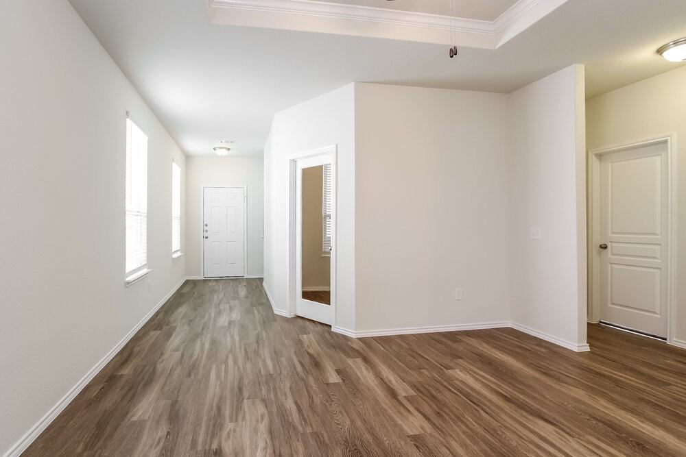 14715 Sierra Garden Dr - Photo 4 of 16