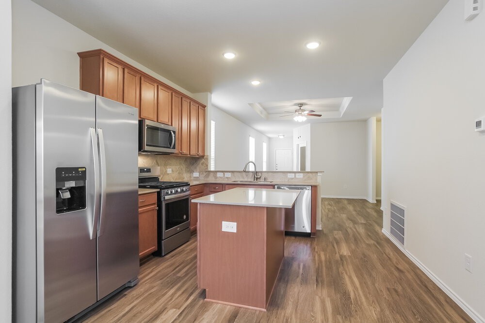 14715 Sierra Garden Dr - Photo 7 of 16