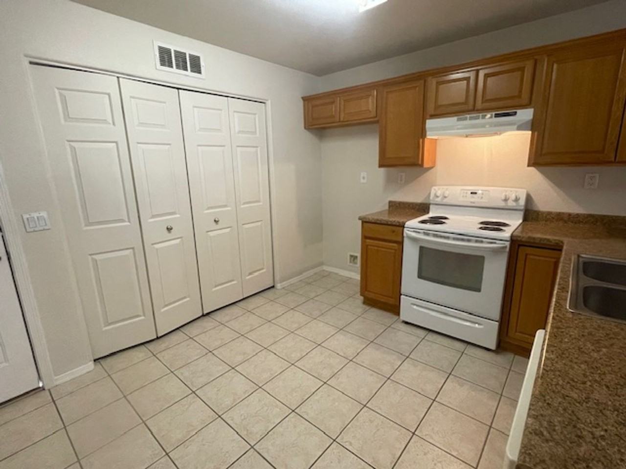 PALI3045 - Photo 6 of 44