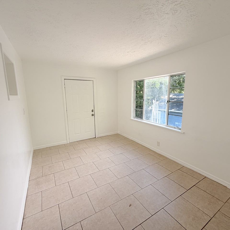 840 30th Ave S #2 - Photo 5 of 9