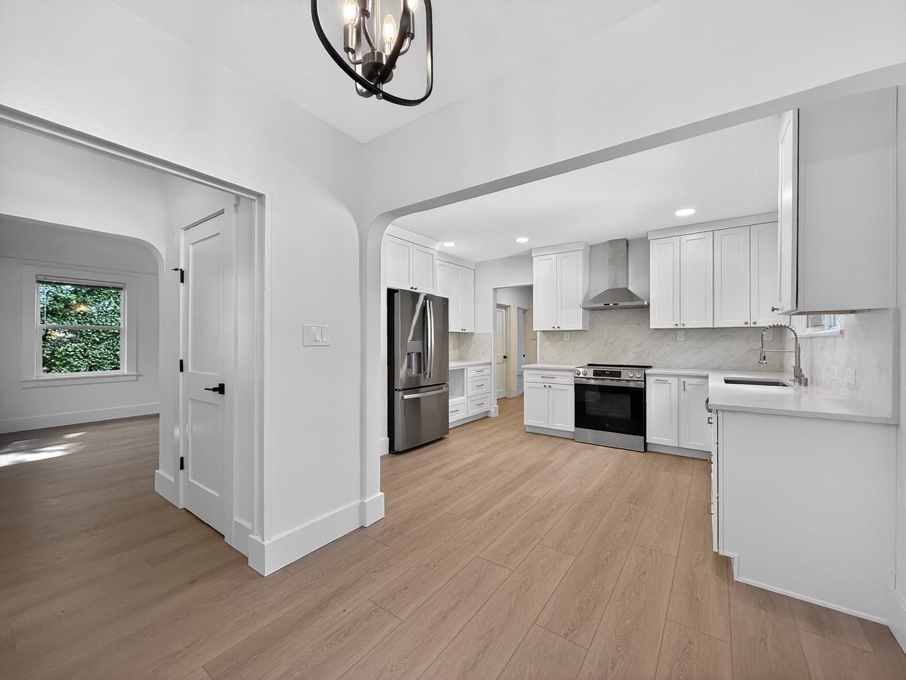 13337 30th Ave Ne #AB - Photo 4 of 35