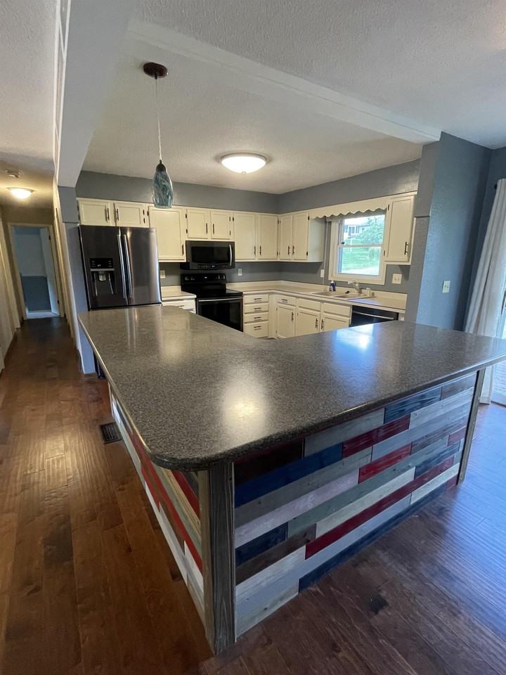 964 Patricia Ann Dr #1 - Photo 7 of 15