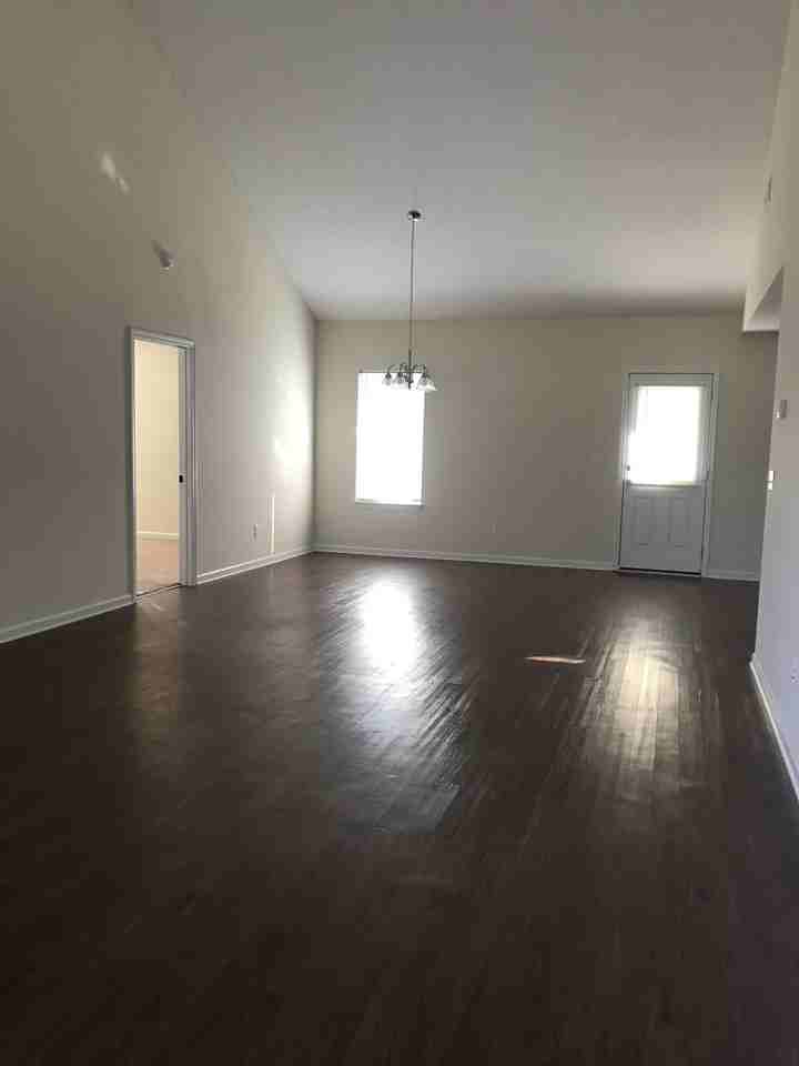 2612 Northfield Rd #1 - Photo 4 of 11