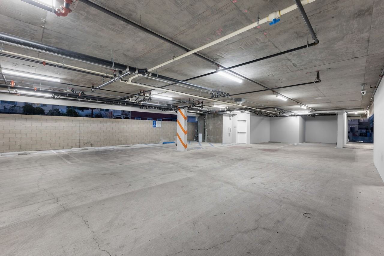 ST Living at 549 N Heliotrope Dr | Fresh &  Modern for the Best of LA Living! - Photo 3 of 24