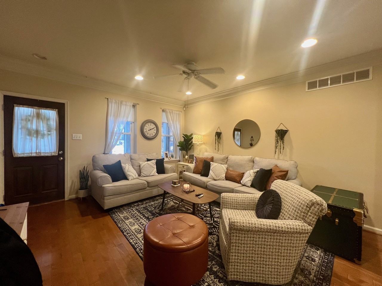 1908 N Lincoln St #1 - Photo 6 of 24