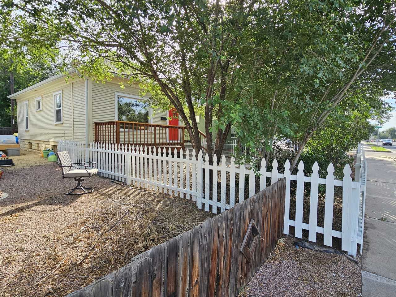 906 W Colorado Ave #1 - Photo 2 of 28