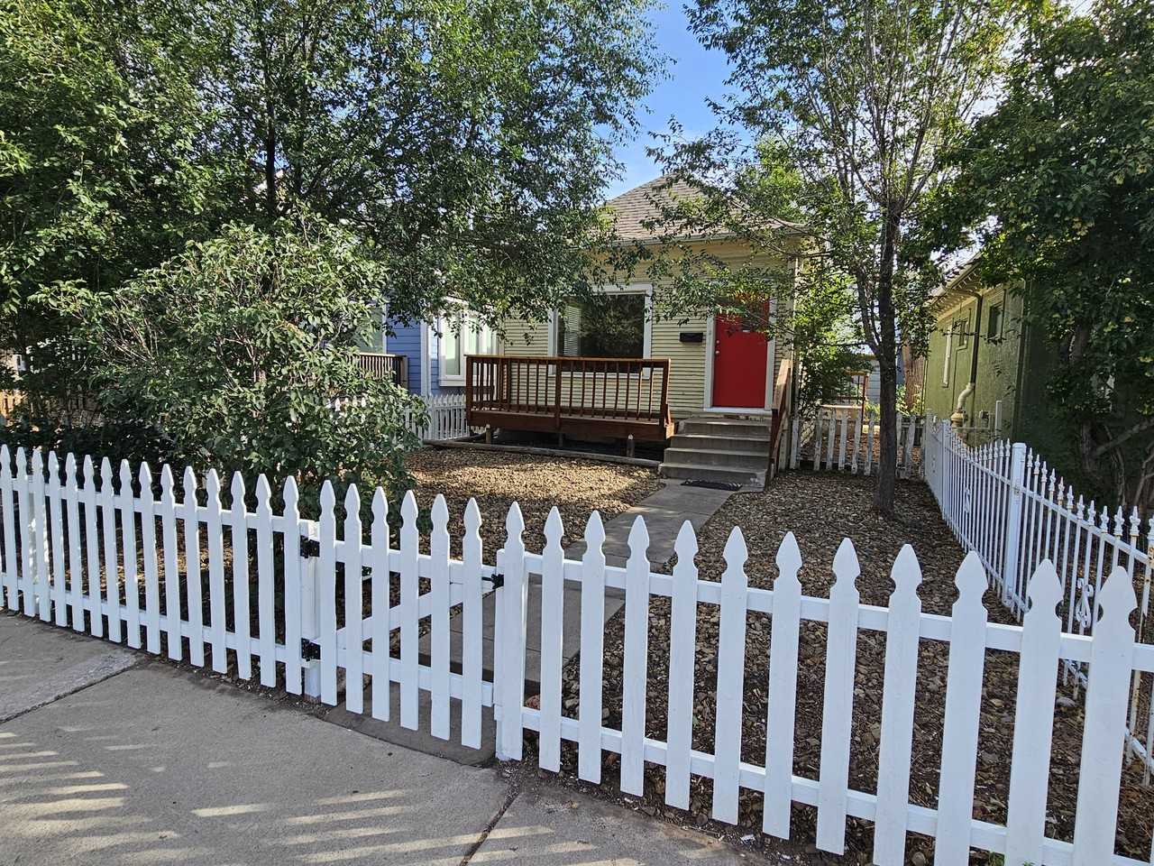 906 W Colorado Ave #1 - Photo 3 of 28