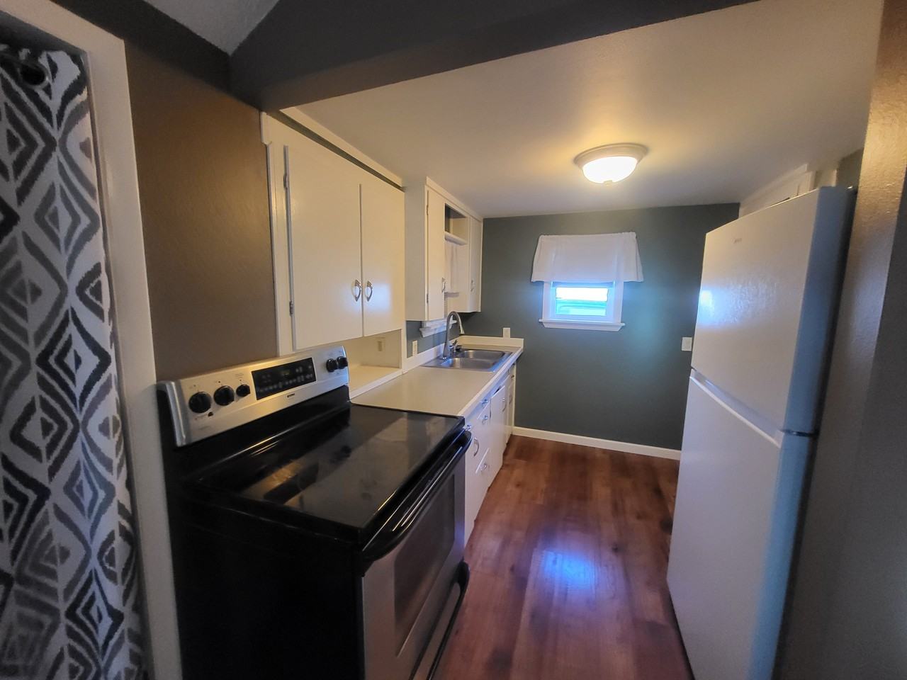 1226 Wilder Ave #1 - Photo 3 of 19