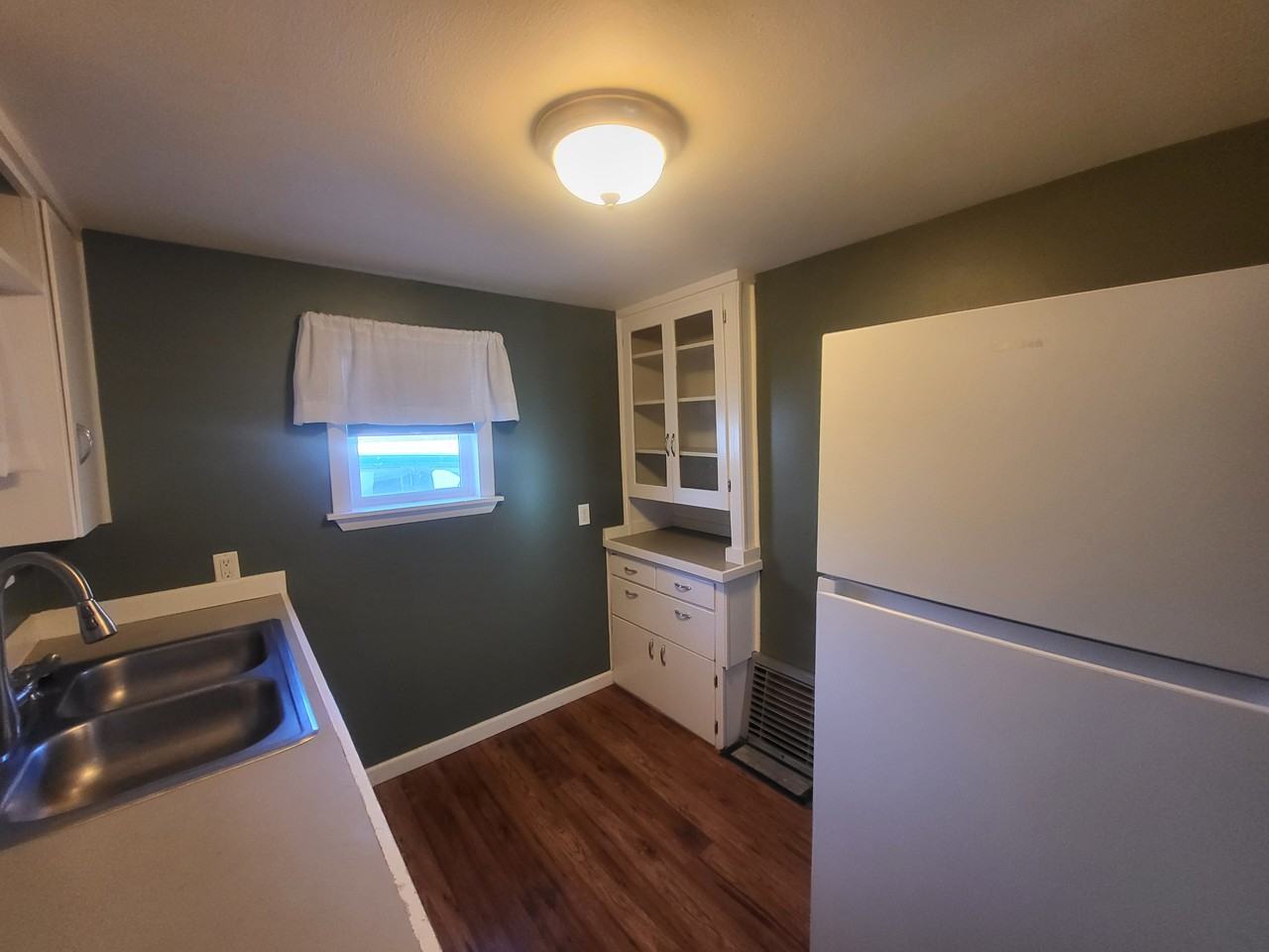 1226 Wilder Ave #1 - Photo 4 of 19