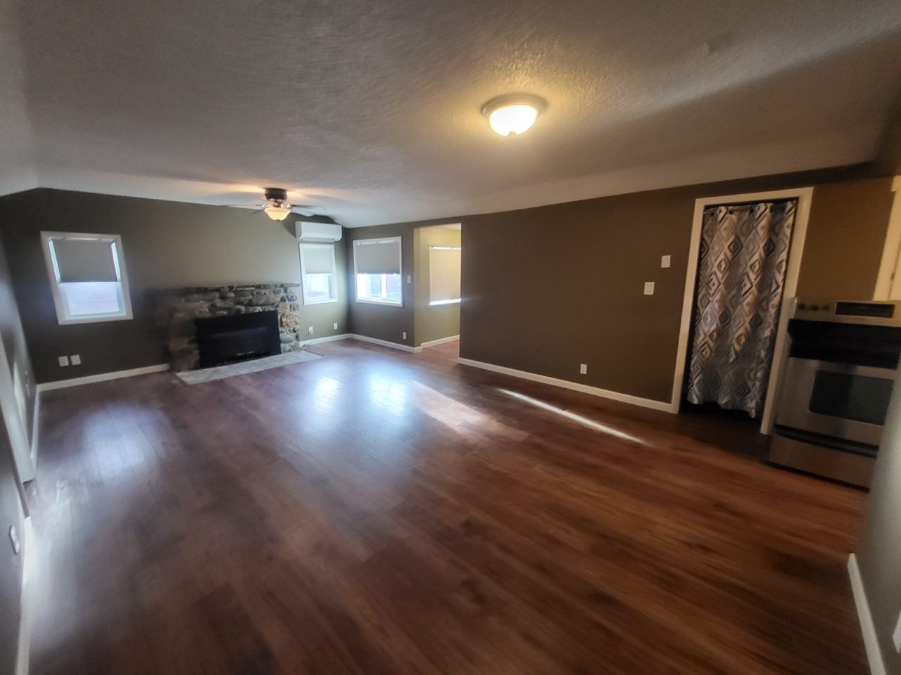 1226 Wilder Ave #1 - Photo 5 of 19