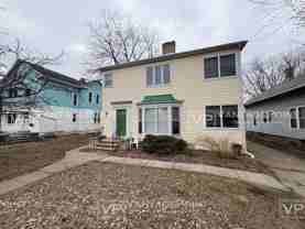 857 Jackson St #B - Photo 1 of 1