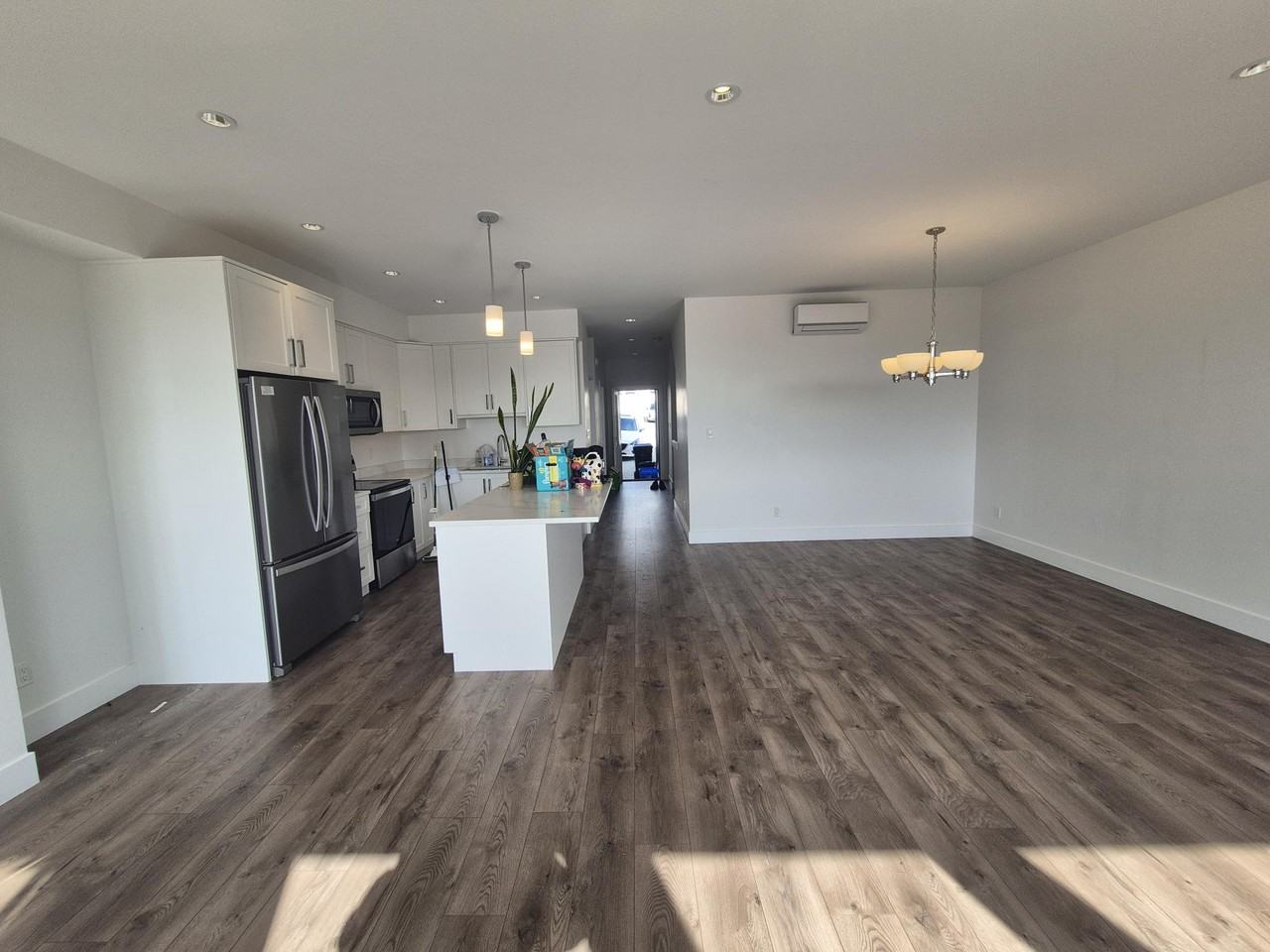 7035 Brailsford Pl #MAIN - Photo 3 of 13