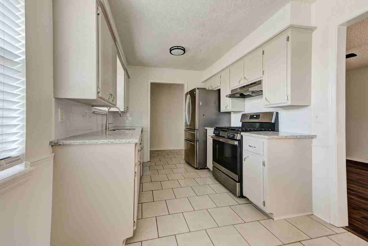 1528 Elk Cir #1 - Photo 4 of 17