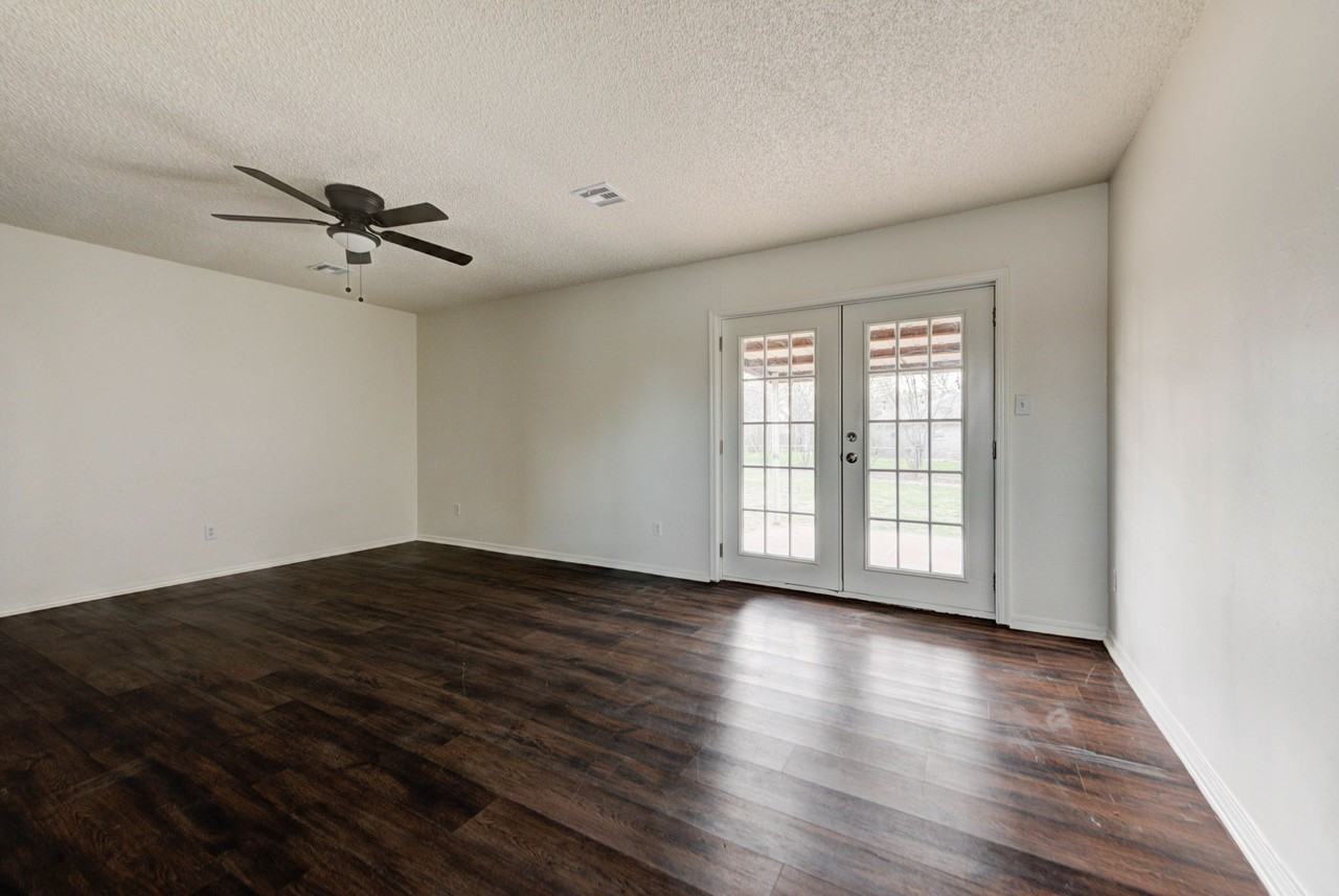 1528 Elk Cir #1 - Photo 7 of 17