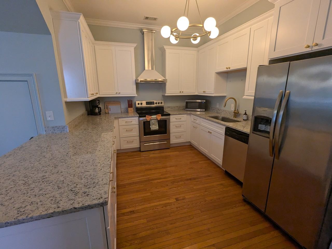 305A E Henry St #1 - Photo 4 of 10