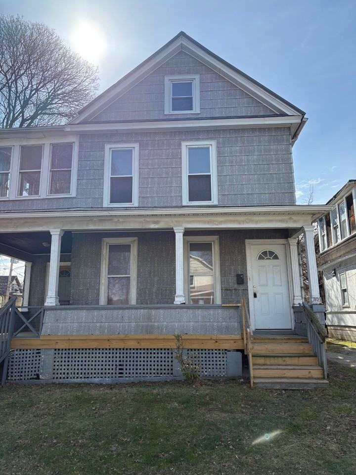 701 W 4th St #2 - Photo 7 of 8