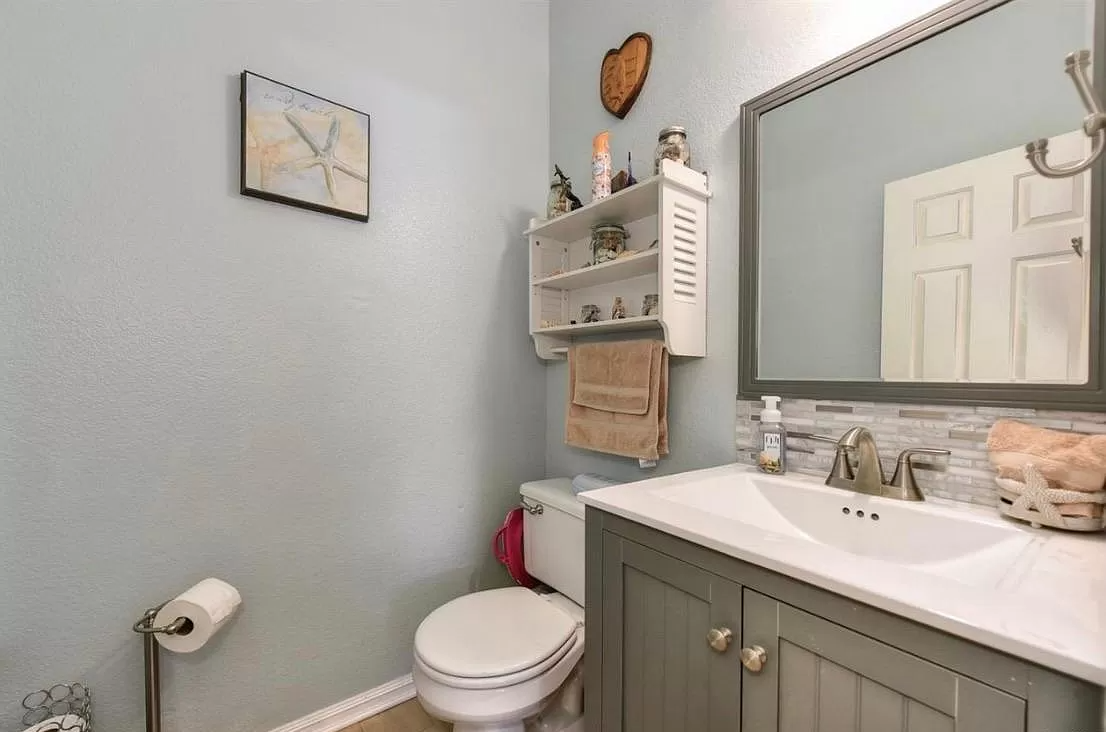 122 Oxburough Dr #1 - Photo 3 of 23