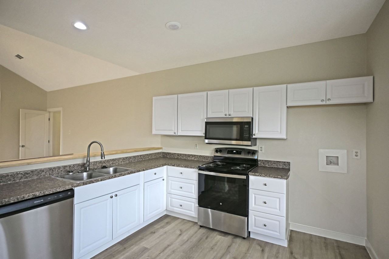 772 Vista Pkwy #1 - Photo 3 of 50