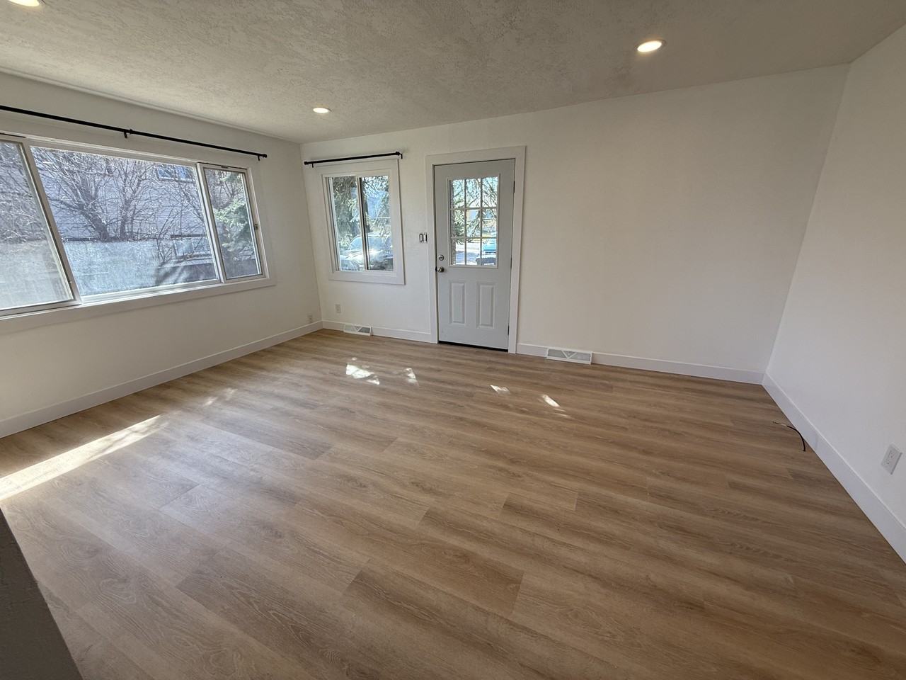 4713 Diana Dr #1 - Photo 2 of 22