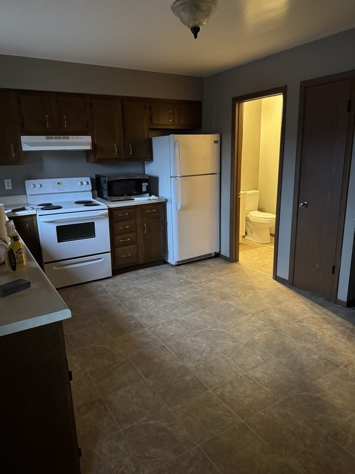 127 N Grant Ave #2 - Photo 2 of 11