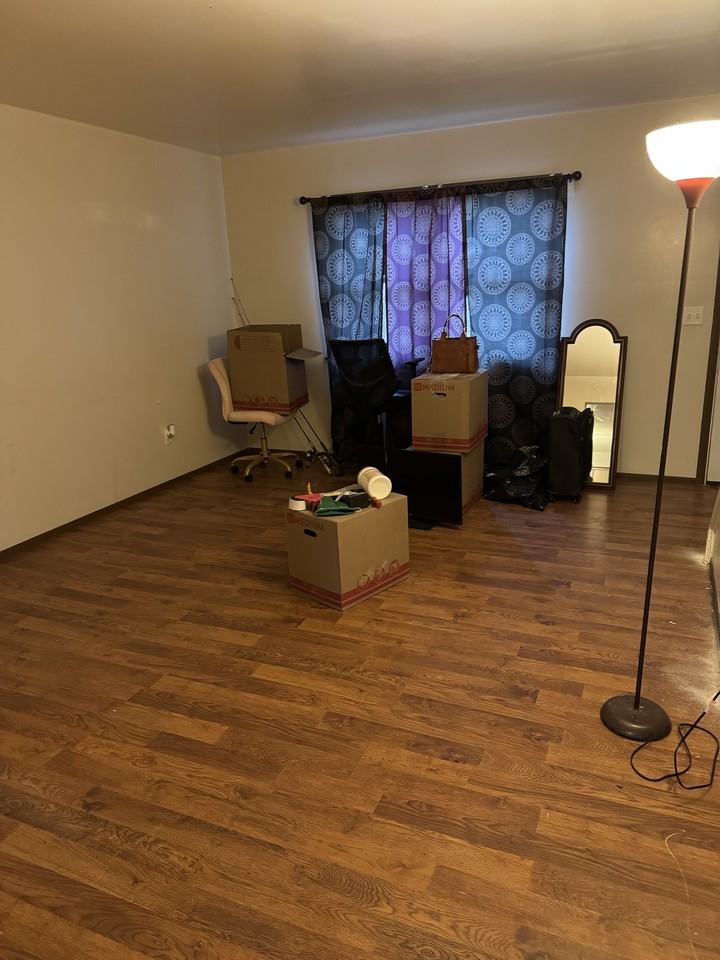 127 N Grant Ave #2 - Photo 3 of 11