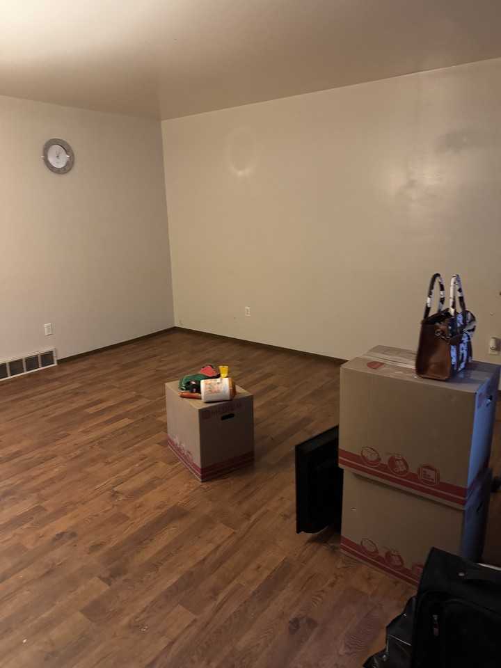 127 N Grant Ave #2 - Photo 4 of 11