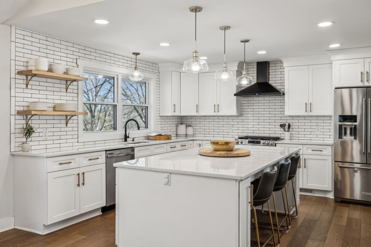 4604 Mountain View Dr #1 - Photo 3 of 50