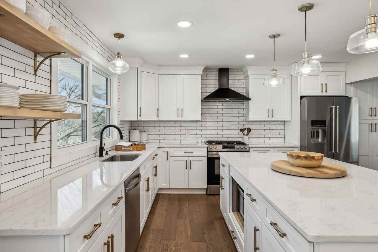 4604 Mountain View Dr #1 - Photo 7 of 50