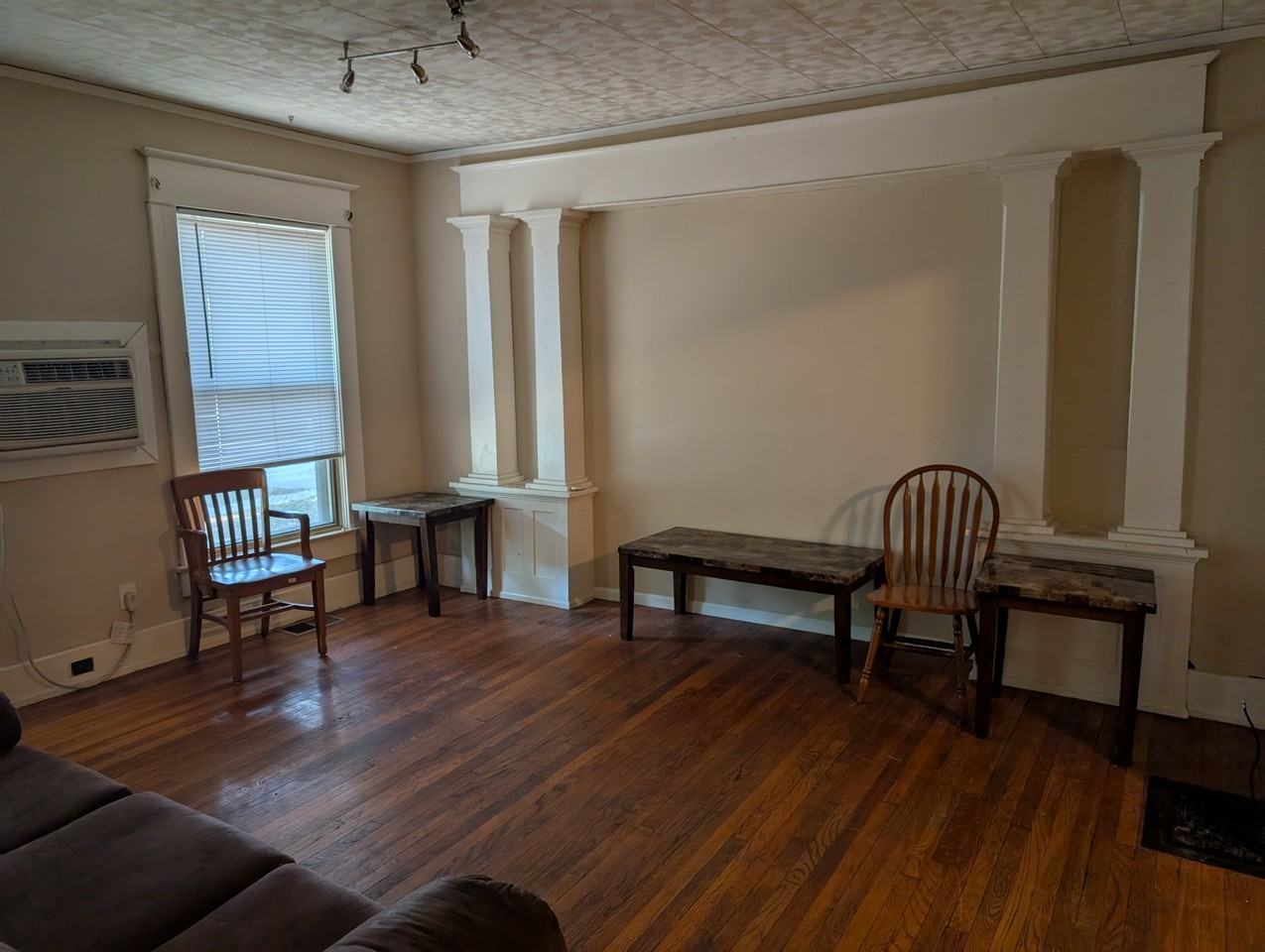 812 W Main St #1 - Photo 7 of 12