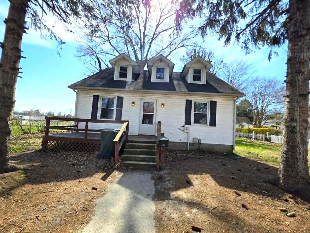 406 Grove Pl #1 - Photo 4 of 33