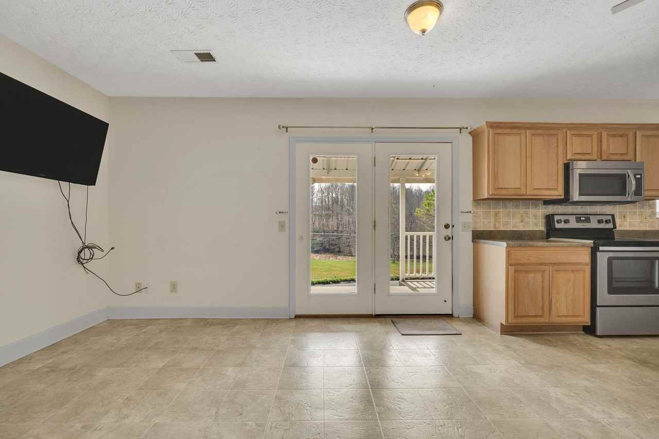 7506 Sleepy Hollow Rd #1 - Photo 7 of 26