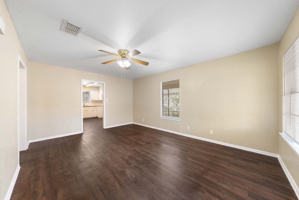 138 Dora St #1 - Photo 5 of 24