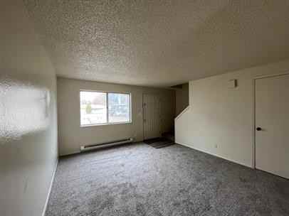 203 E Bird Ave #C - Photo 3 of 8