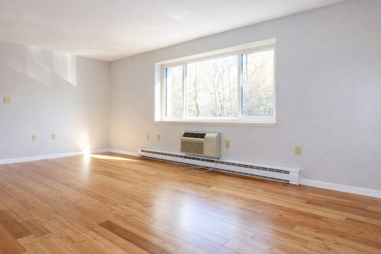 1205 LOGAN ROADAPT F #F - Photo 3 of 5