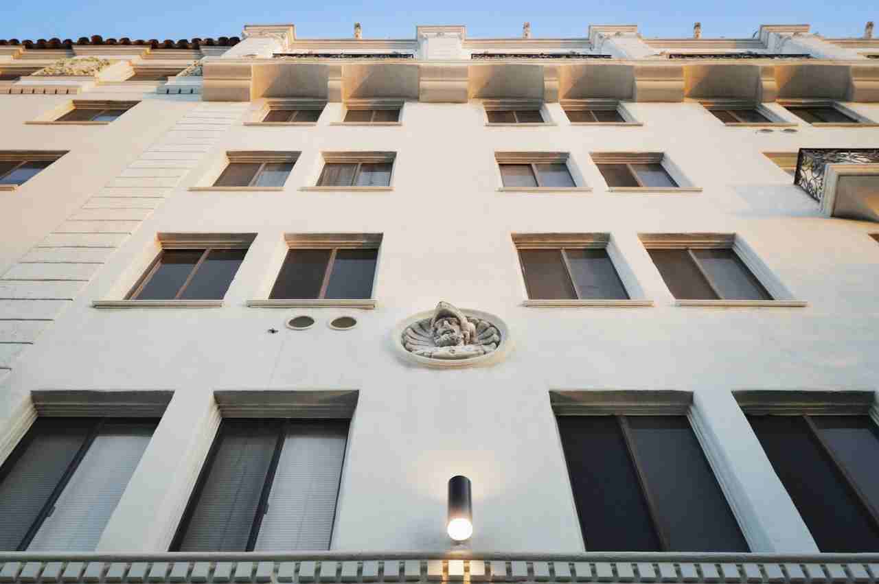 Astor Arms - Photo 5 of 23