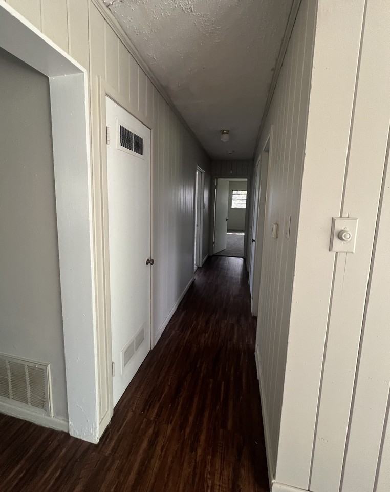 5632 Macarthur Dr #1 - Photo 6 of 16