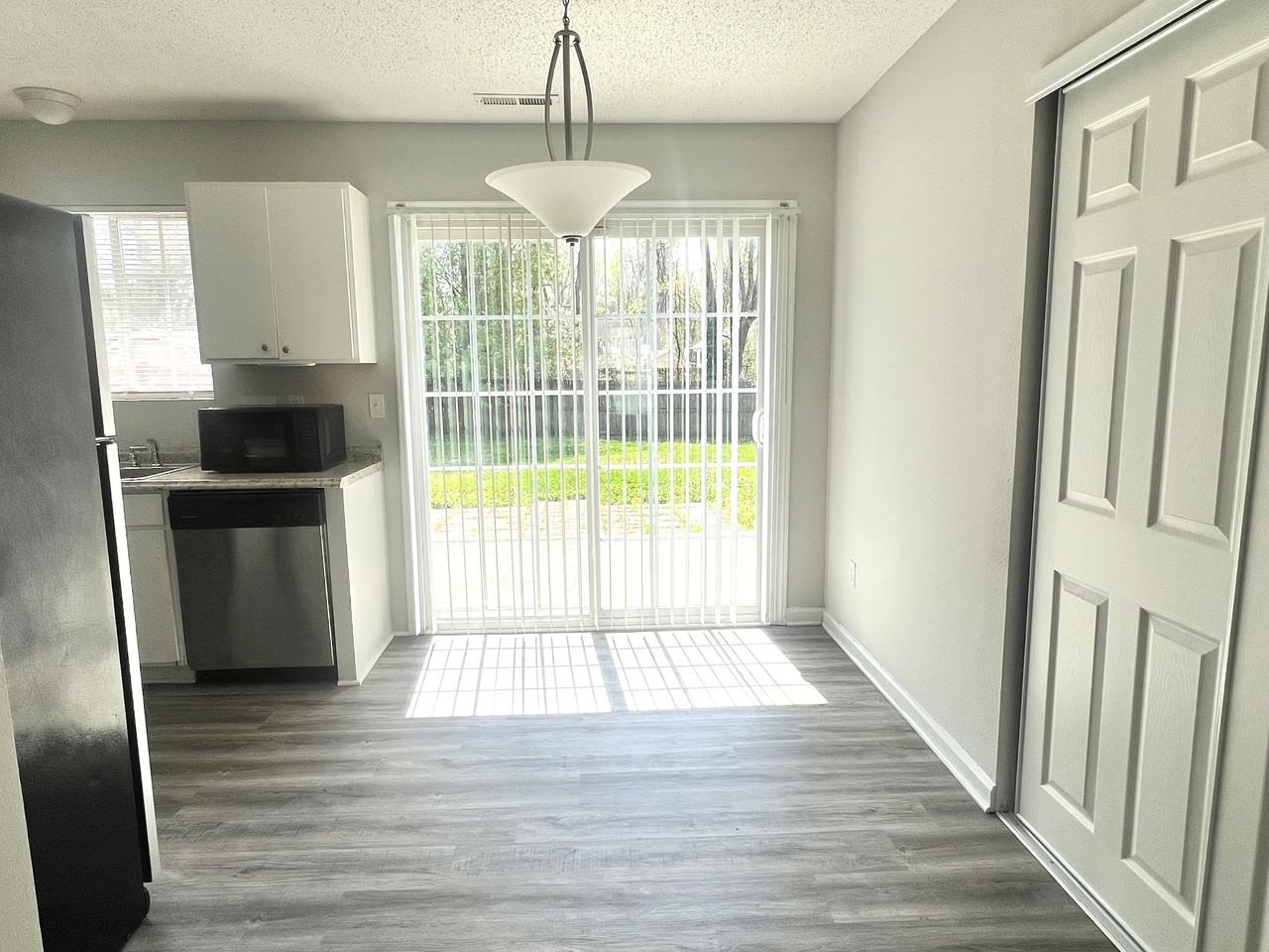 4111 Glenshire Way #1 - Photo 4 of 16