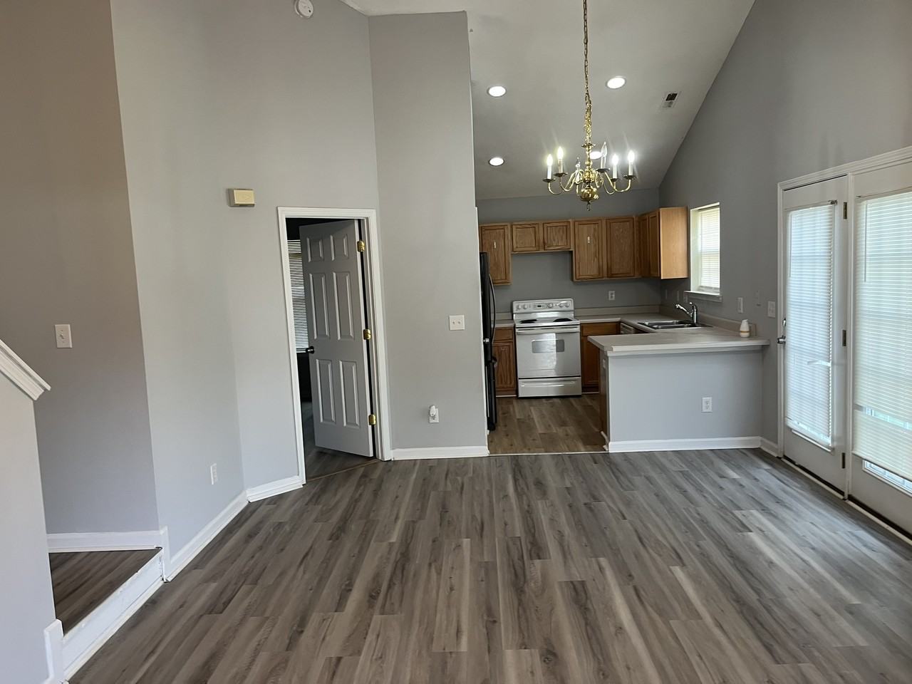 5513 Stewartby Dr #1 - Photo 3 of 24