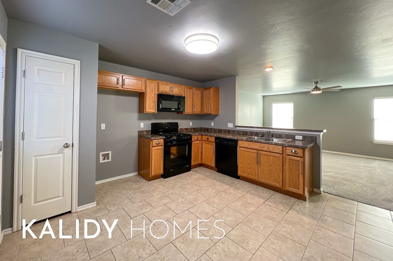 7802 Bennie Ter #1 - Photo 7 of 24