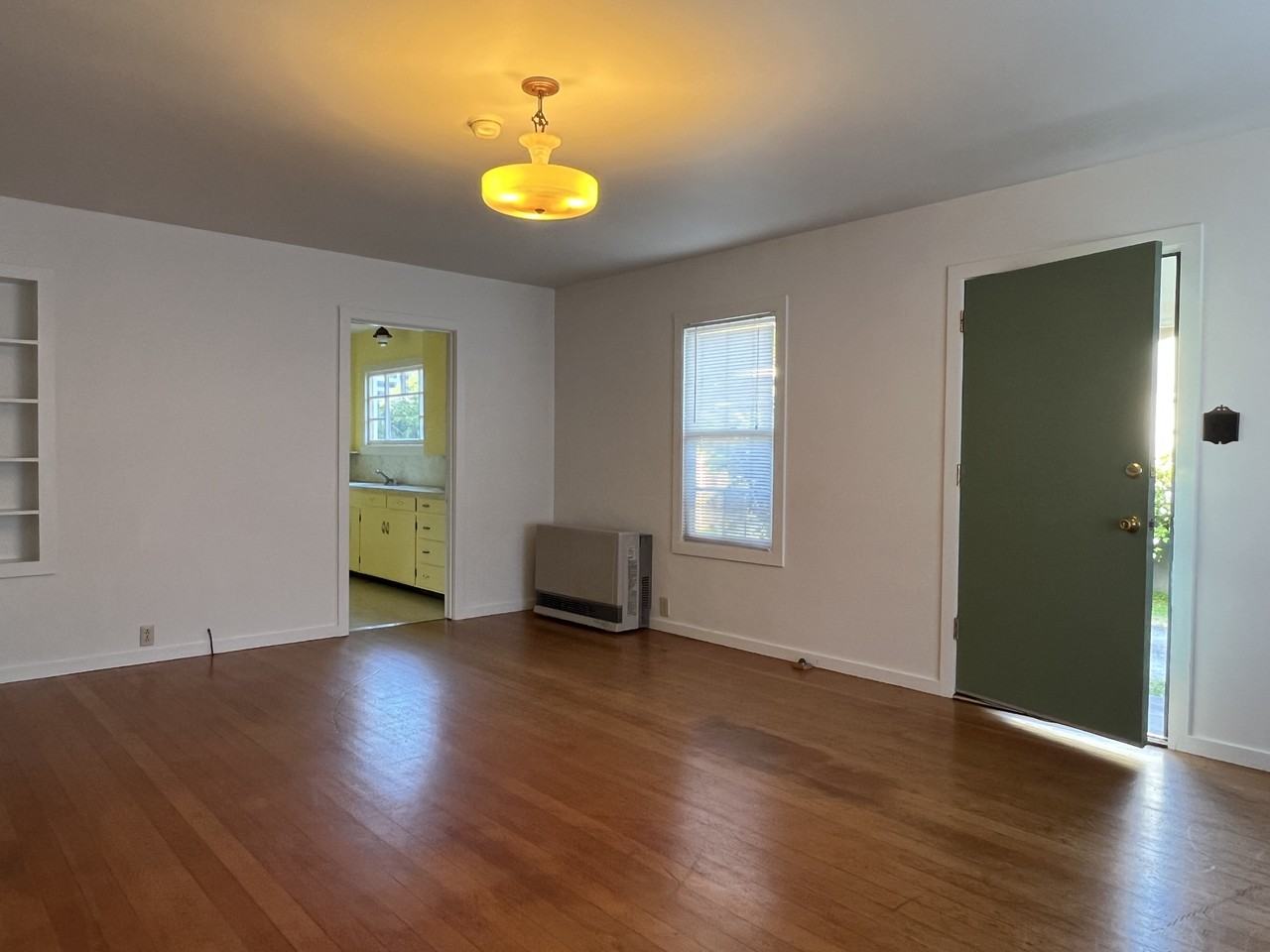 262 12th St #1 - Photo 2 of 22