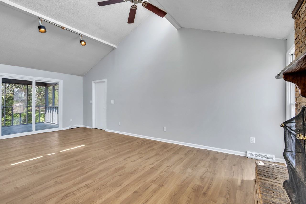 204 Hattie Rd #1 - Photo 4 of 28