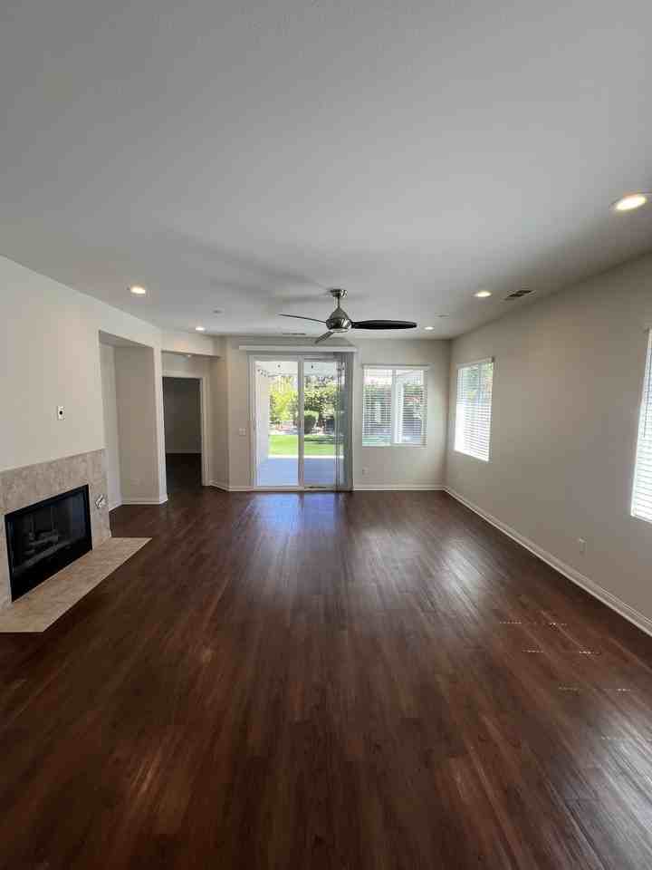 42912 Beamer Ct #42912 - Photo 4 of 19