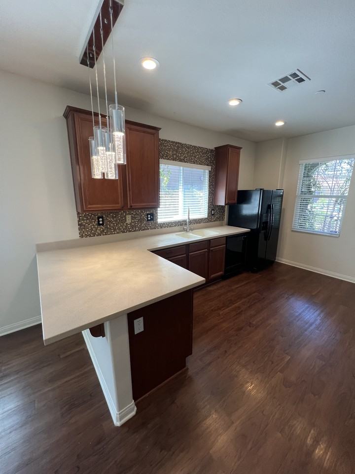 42912 Beamer Ct #42912 - Photo 6 of 19